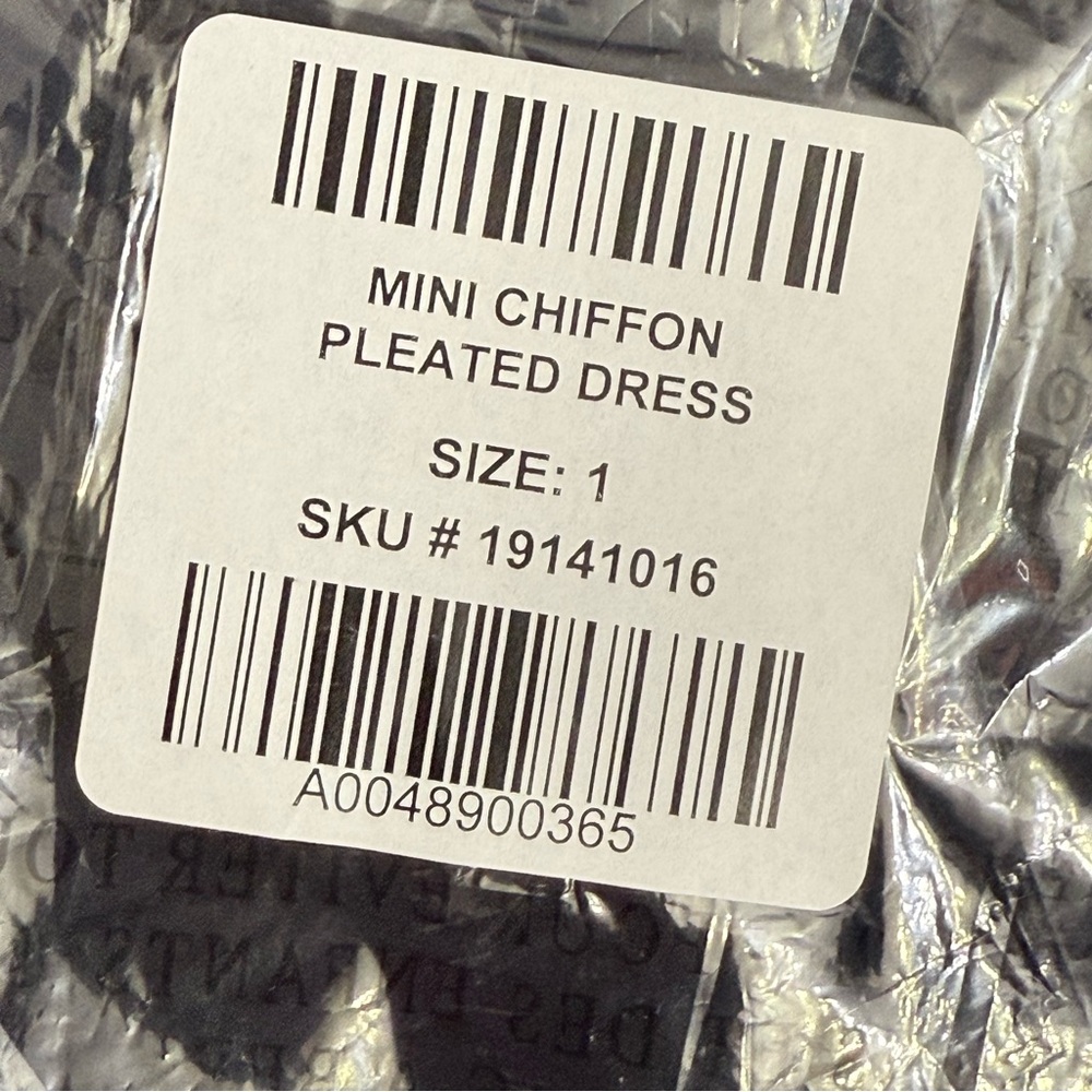 Torrid Mini chiffon pleated black dress size 1X - Picture 10 of 11